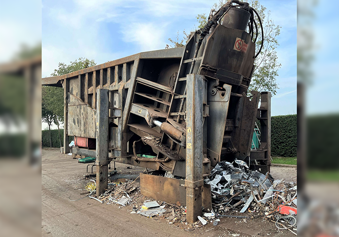 Raccolta rottami metallici. Reggio Ecologia - Riciclaggio e smaltimento rottami metallici ferrosi a Reggio Emilia, Modena e Parma Ferro - Ferro vecchio - Alluminio - Acciaio - Rame - Cavi di rame - Ghisa - Piombo - Ottone - Bronzo.